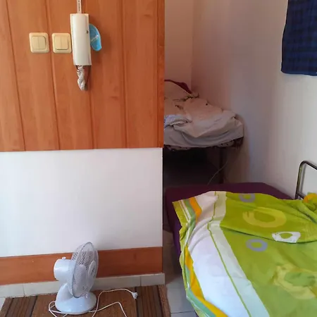 Апартамент център варна, на минути пеш от морето!