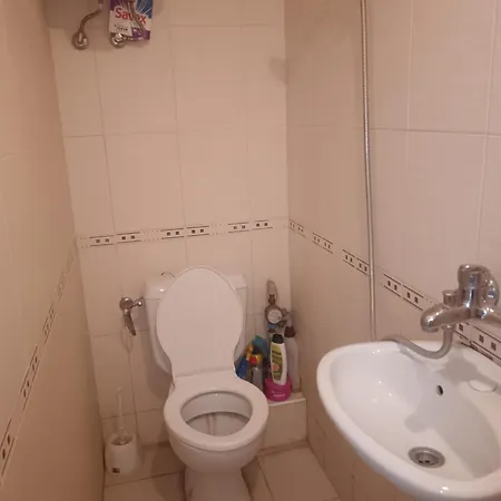 център варна, на минути пеш от морето! Апартамент *