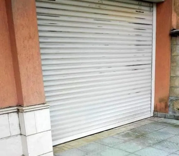 شقة център варна, на минути пеш от морето! *