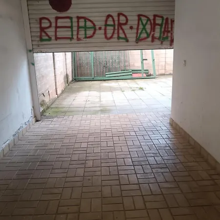 център варна, на минути пеш от морето! דירה וארנה
