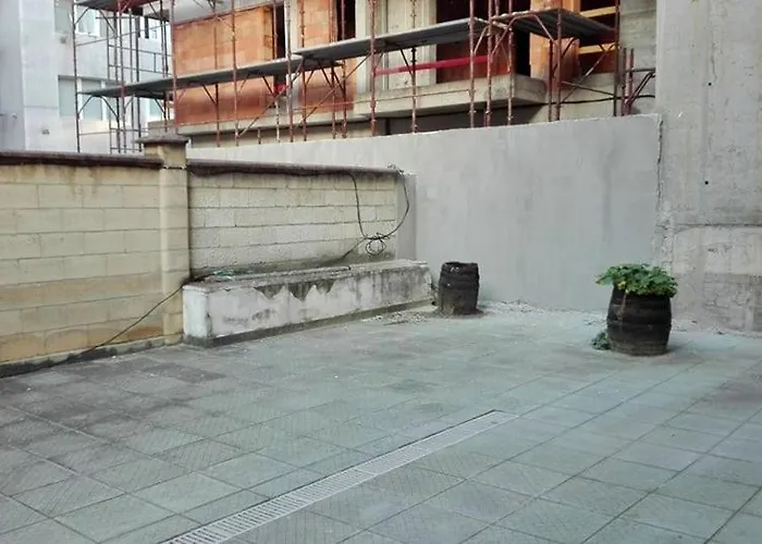 Apartamento център варна, на минути пеш от морето!